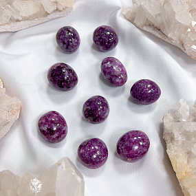 Галтовка из Лепидолита