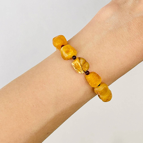 Браслет из Янтаря, Артикул: 116062 - изображение товара №1