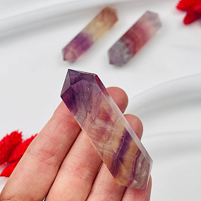 Кристалл двухконечный из Флюорита, Артикул: 102847 - изображение товара №1