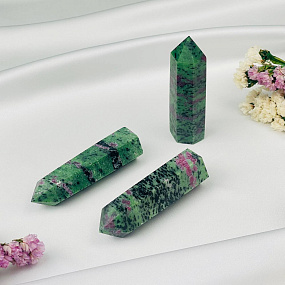 Кристалл из Цоизита