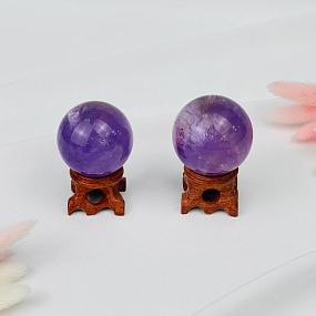 Шар из Аметиста на подставке