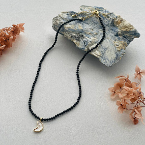 Колье из черного Турмалина "Шерл" с перламутровой подвеской, Артикул: 099860 - изображение товара №1