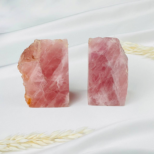 Держатель для книг из Розового кварца (Мадагаскар), Артикул: 081589 - изображение товара №1