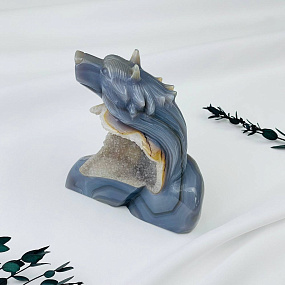 Волк резной из камня Агат серый с жеодой, Артикул: 071746 - изображение товара №2