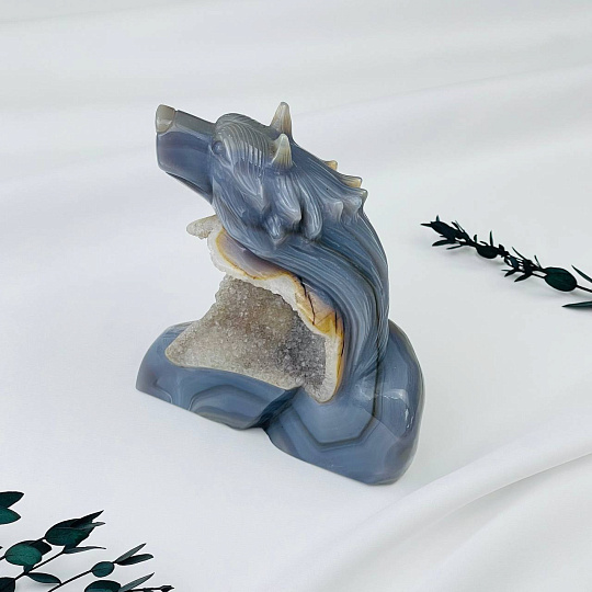 Волк резной из камня Агат серый с жеодой, Артикул: 071746 - изображение товара №2