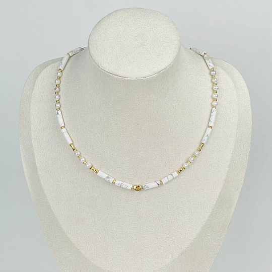 Колье из Говлита и Жемчуга, Артикул: 116886 - изображение товара №1