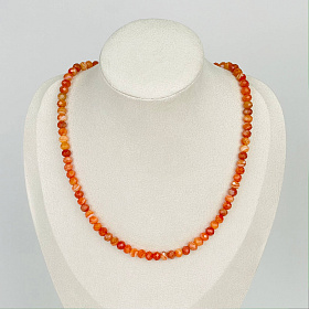 Колье из Сардоникса