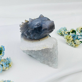 Волк резной из камня Агат серый с жеодой, Артикул: 071573 - изображение товара №1