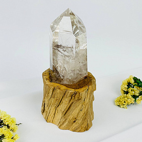 Кристалл из Горного Хрусталя на подставке