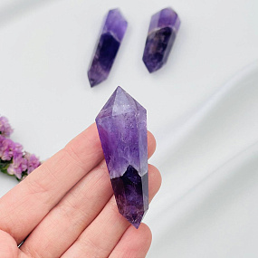 Кристалл двухконечный из Аметиста, Артикул: 079324 - изображение товара №1