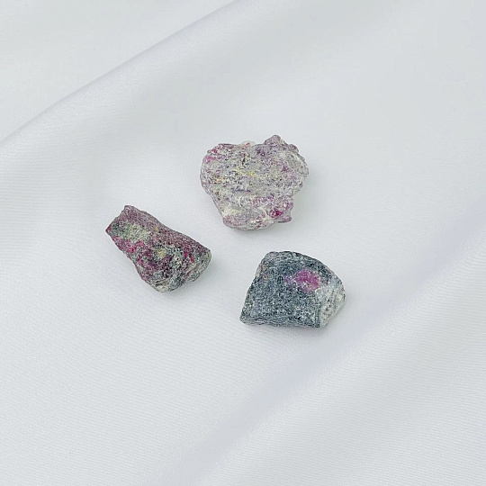 Галтовка из необработанного Рубина, Артикул: 118646 - изображение товара №2