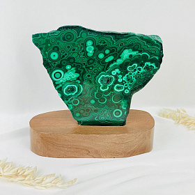 Срез Малахита на подставке