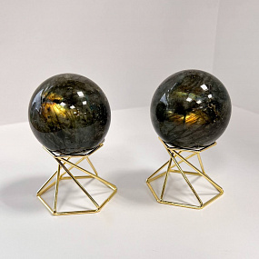 Шар из Лабрадора на подставке, Артикул: 095085 - изображение товара №1