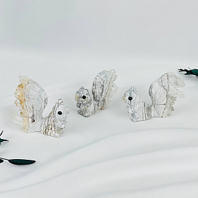 Белка из камня с друзами Горного Хрусталя