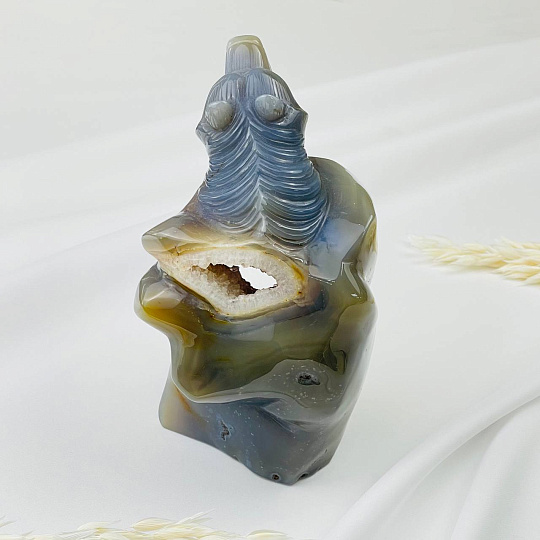 Медведь резной из камня Агат серый с жеодой, Артикул: 071924 - изображение товара №3