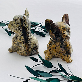 Французский бульдог резной из дендритовой Яшмы 