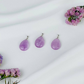 Кулон из Кунцита