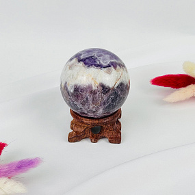 Шар из Аметиста шевронного на подставке