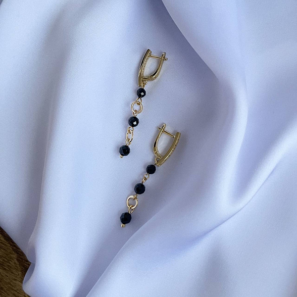 Серьги длинные из черной Шпинели