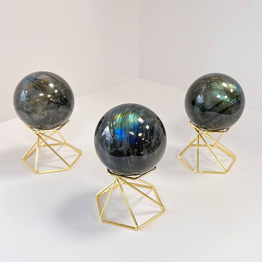 Шар из Лабрадора на подставке, Артикул: 095086 - изображение товара №1