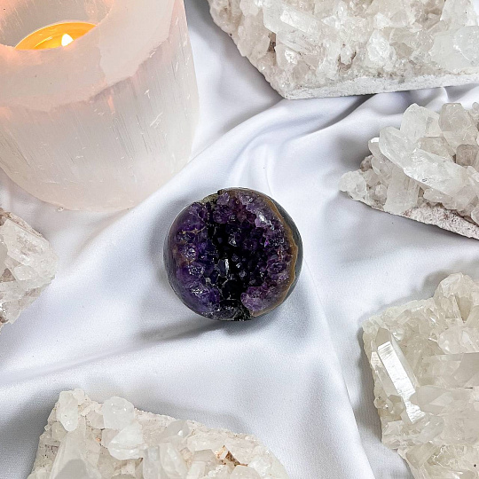 Шар из шевронного Аметиста на подставке, Артикул: 101411 - изображение товара №3