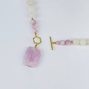 Колье с кулоном из Лунного камня и Кунцита, Артикул: 093033 - изображение товара №3