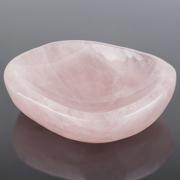Чаша из мадагаскарского Розового кварца