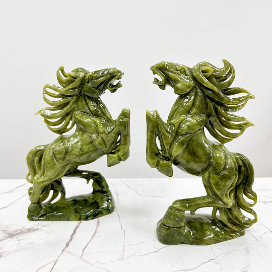 Статуэтка резная Конь из Змеевика, Артикул: 117296 - изображение товара №1