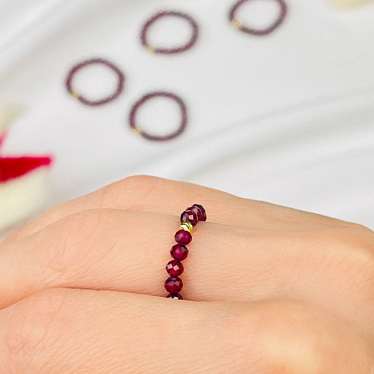 Кольцо на резинке из Граната, Артикул: 115504 - изображение товара №1