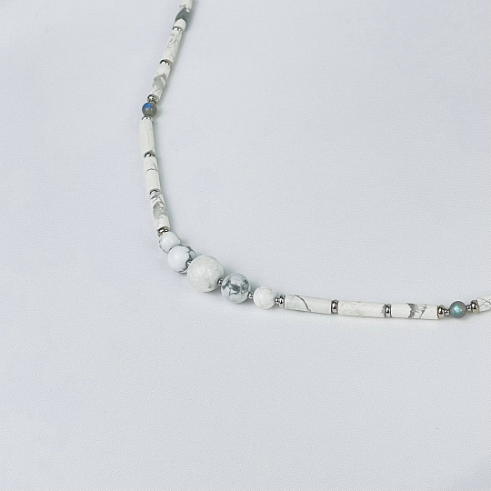 Колье из Говлита и Лабрадора, Артикул: 116978 - изображение товара №2