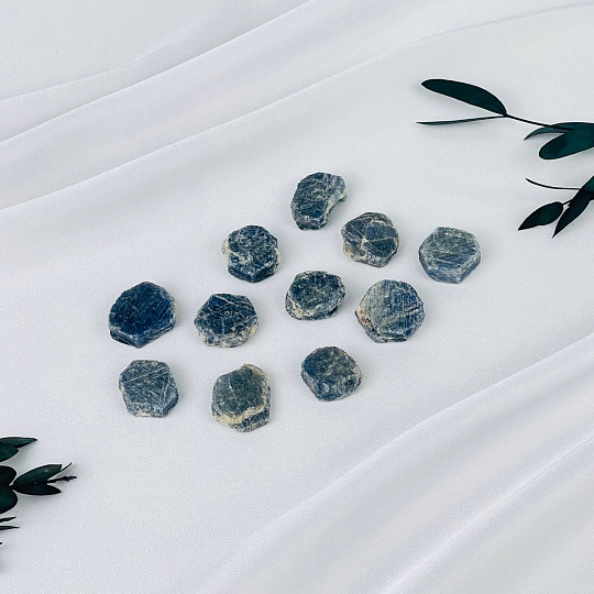 Галтовка из Сапфира (синий Корунд), Артикул: 118062 - изображение товара №1