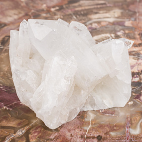 Друза Горного хрусталя на подставке, Артикул: 070039 - изображение товара №1