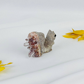 Белка из камня с друзами Горного Хрусталя, Артикул: 117424 - изображение товара №4