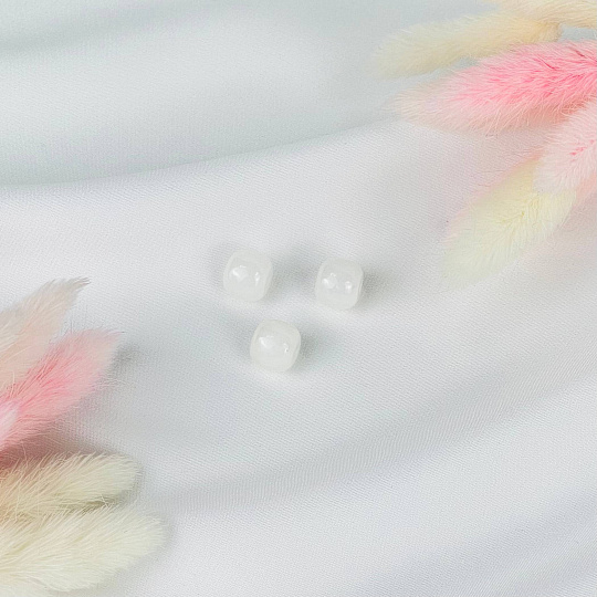 Бусины для украшений из белого Нефрита (3 шт), Артикул: 090240 - изображение товара №1