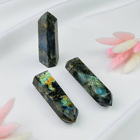 Кристалл из Лабрадора