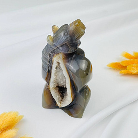 Медведь резной из камня Агат серый с жеодой, Артикул: 071399 - изображение товара №1
