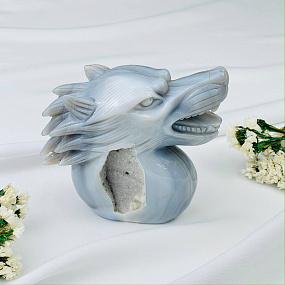 Волк резной из камня Агат серый с жеодой, Артикул: 071400 - изображение товара №1