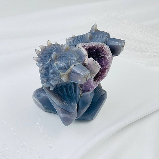 Волки (пара) резные из камня Агат серый с аметистовой жеодой, Артикул: 071937 - изображение товара №2