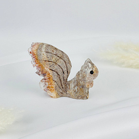 Белка из камня с друзами Горного Хрусталя, Артикул: 117425 - изображение товара №3