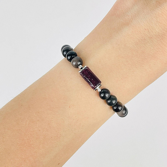 Браслет из серебристого Обсидиана и Граната, Артикул: 117167 - изображение товара №1