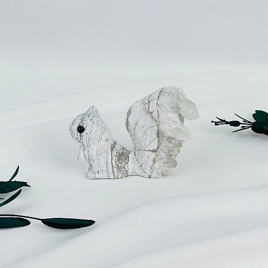 Белка из камня с друзами Горного Хрусталя, Артикул: 117422 - изображение товара №5