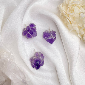 Кулон из необработанного Аметиста