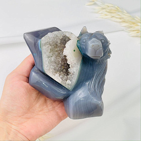 Волк резной из камня Агат серый с жеодой, Артикул: 071713 - изображение товара №3