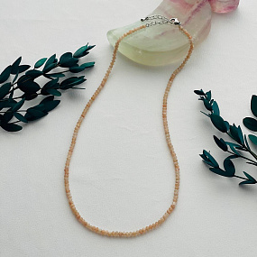 Бусы из Лунного камня