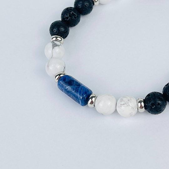 Браслет регулируемый из Лавы, Говлити и Содалита, Артикул: 117380 - изображение товара №3