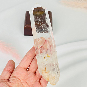 Кристалл из Горного Хрусталя на подставке