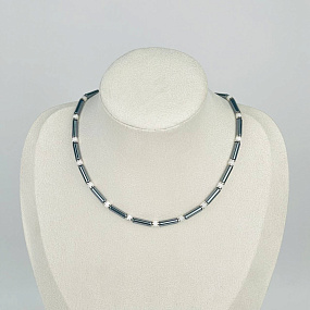 Чокер из Гематита и Говлита