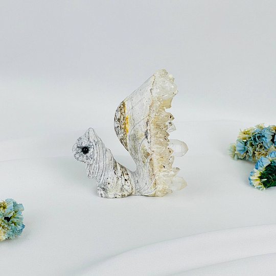 Белка из камня с друзами Горного Хрусталя, Артикул: 117423 - изображение товара №5
