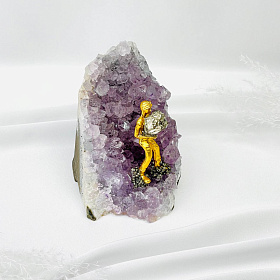 Фигурка Старатель с Пиритом на жеоде из Аметиста