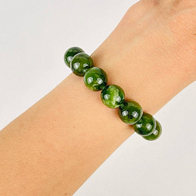 Браслет из Нефрита